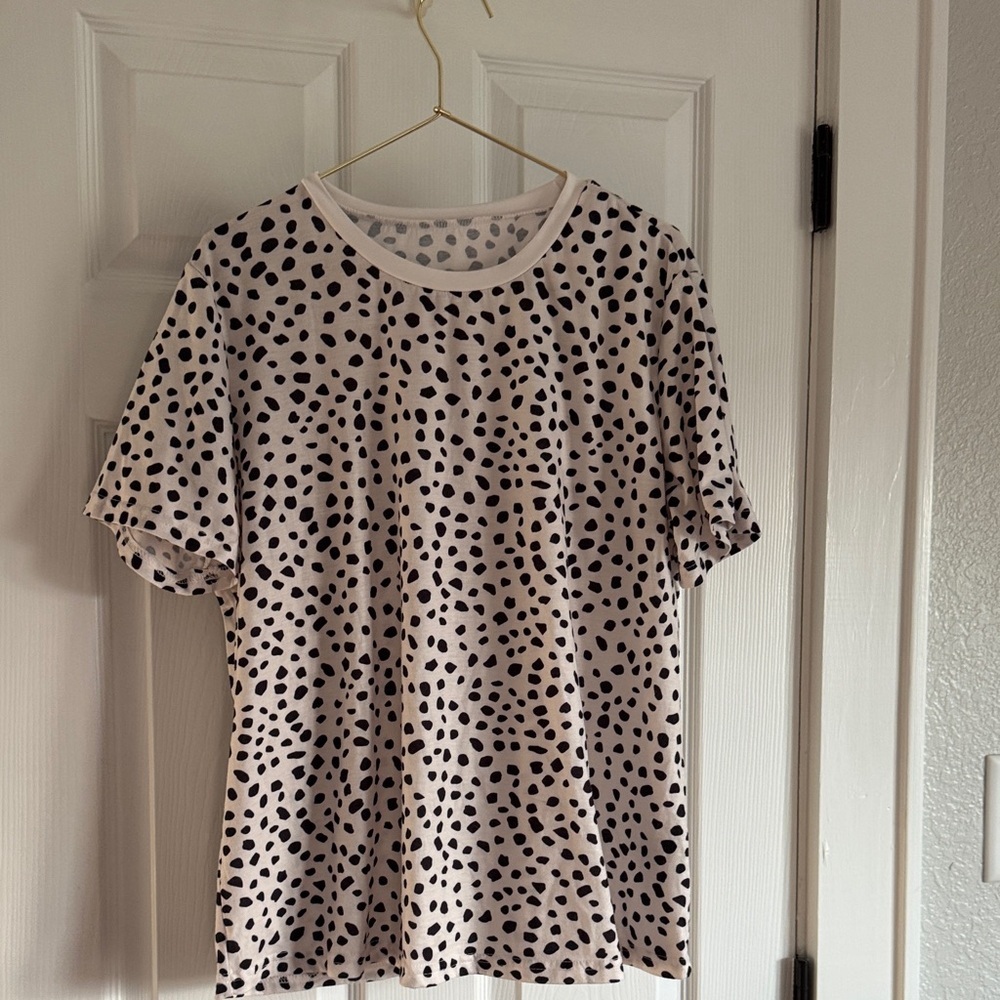 SHEIN White & Black Dalmatian Spot Tee